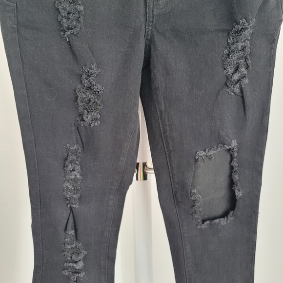 FASHION NOVA // Fool For You Ankle Jeans - Picture 5 of 6